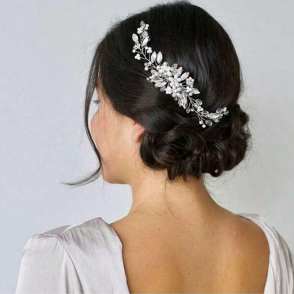 Elegant Silver Hair Comb Hair Clip Crystals Pearls Tiara Accessory